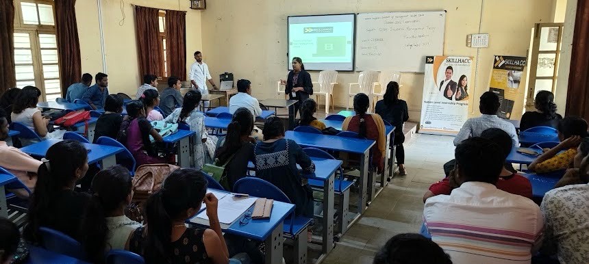 Mentor-led classroom support session